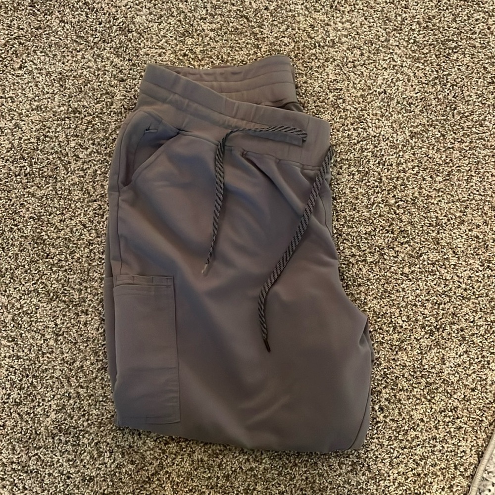 Jaanuu light grey scrub bottoms